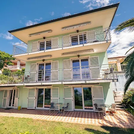 Old Road And With Pool Rum i privatbostad Portorož