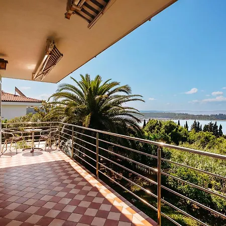 Homestay Old Road And With Pool Portoroz