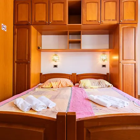 Homestay Old Road And With Pool Portoroz