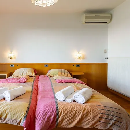 Old Road And With Pool *