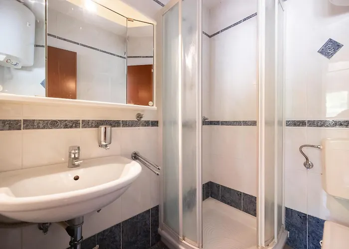 Old Road And With Pool *