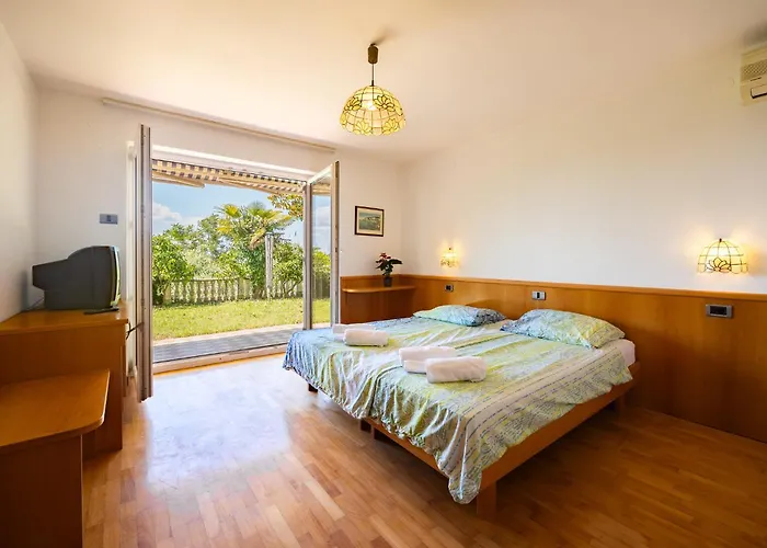 民宿 Old Road And With Pool 波尔托罗