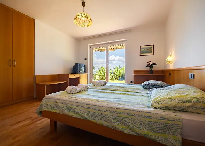 民宿 Old Road And With Pool *